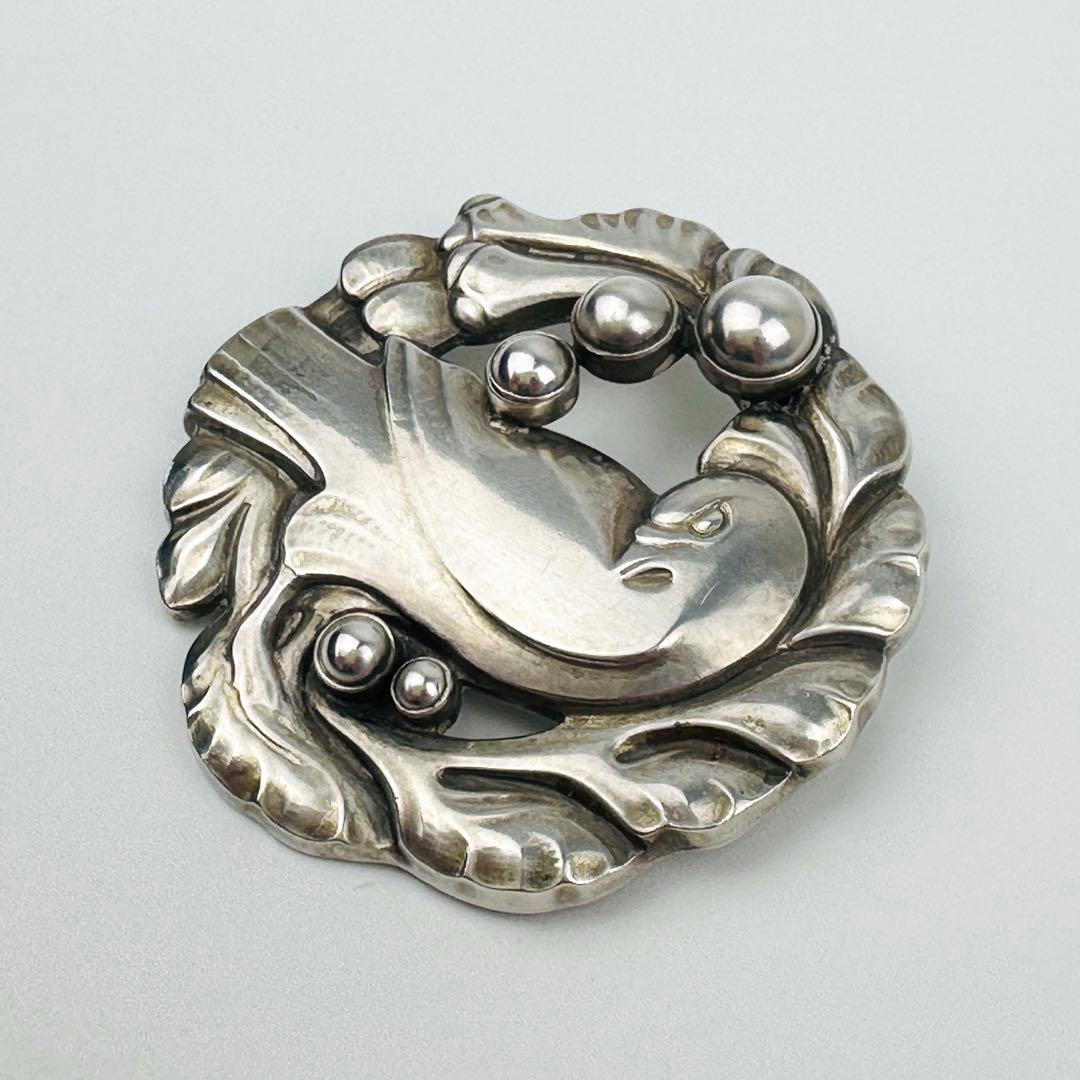 美品　ジョージジェンセン シルバー925 鳥と葉のブローチ　コサージュ　ロゴ