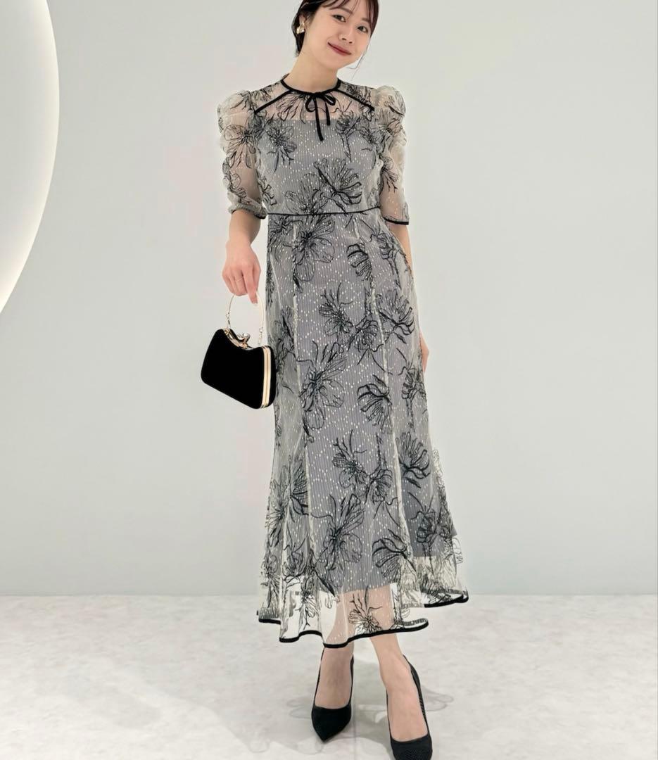 LEJA 花柄刺繍レースドレス　グレー