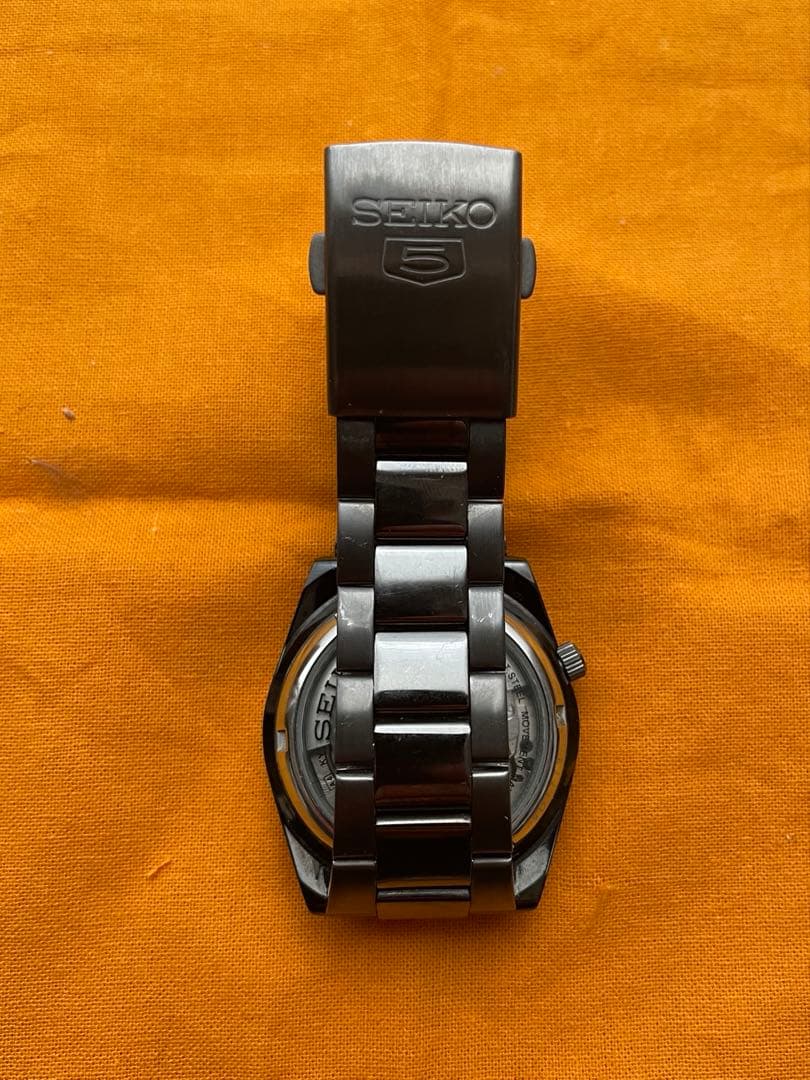 SEIKO5 セイコー５　腕時計　メンズ　自動巻 ブラック 裏スケ　黒い稲妻