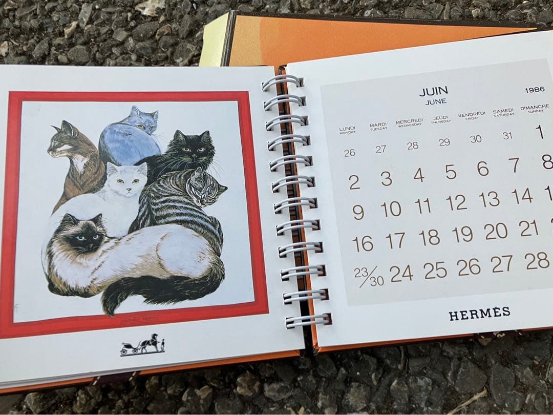 HERMES イラスト付きカレンダー