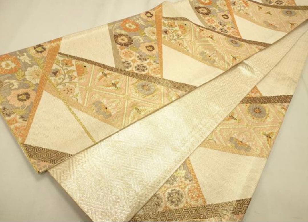 振袖 フルセット6点サイズM〜Ｌ草花文　銀駒彩　正絹