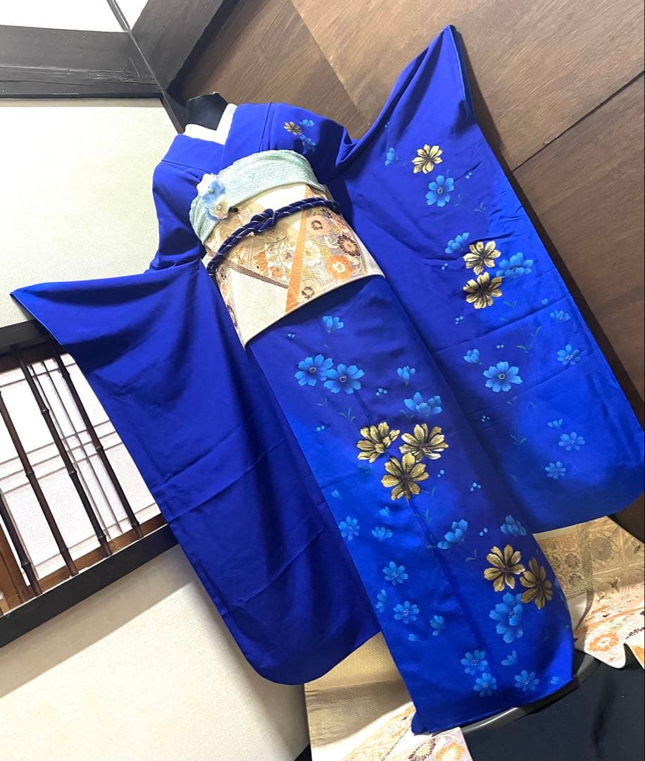 振袖 フルセット6点サイズM〜Ｌ草花文　銀駒彩　正絹