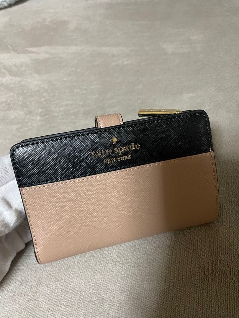 ケイトスペード　二つ折り財布　ブラックべージュ