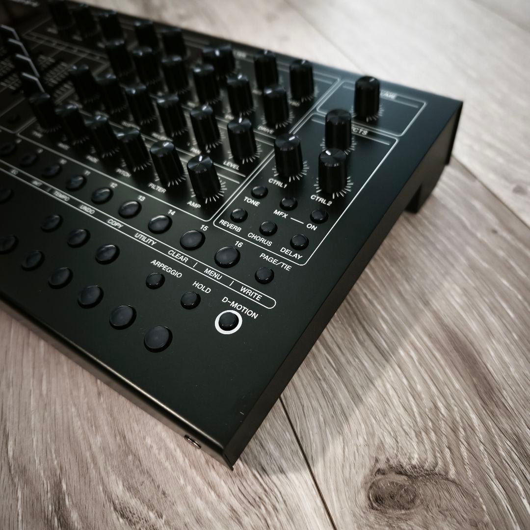 Roland ローランド/SH-4d デスクトップ・シンセサイザー