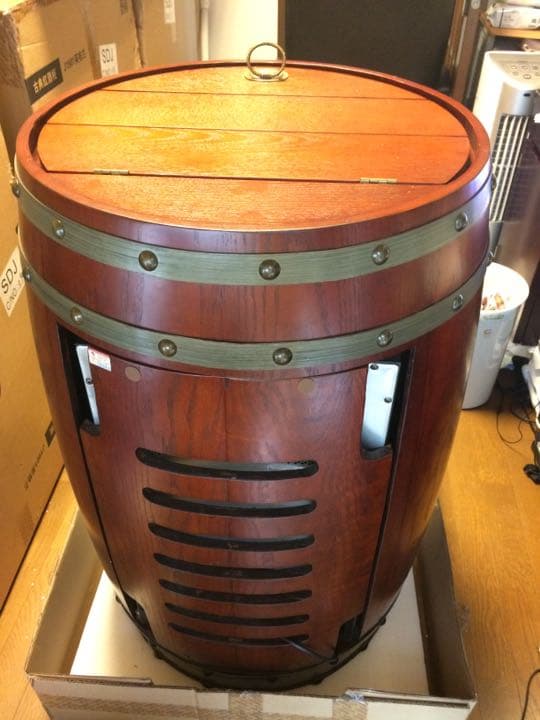 アンティークな樽型ワインクーラー(赤字値段)