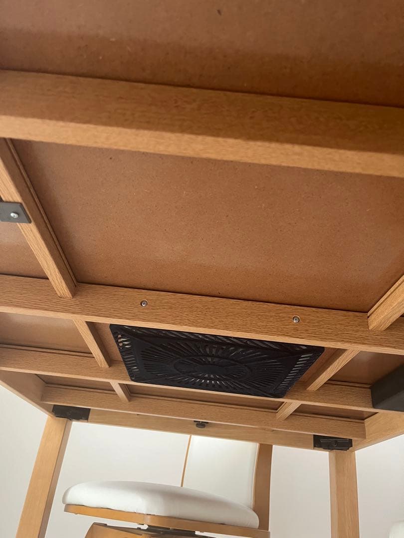 【kiki断捨離中】こたつ機能付きダイニングテーブル