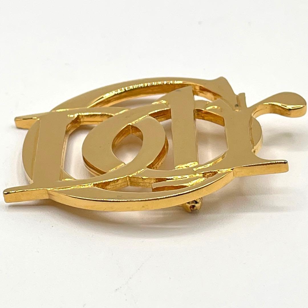 ✨極美品✨【クリスチャンディオール】ブローチ　ロゴ　ゴールド　ピン　華やか