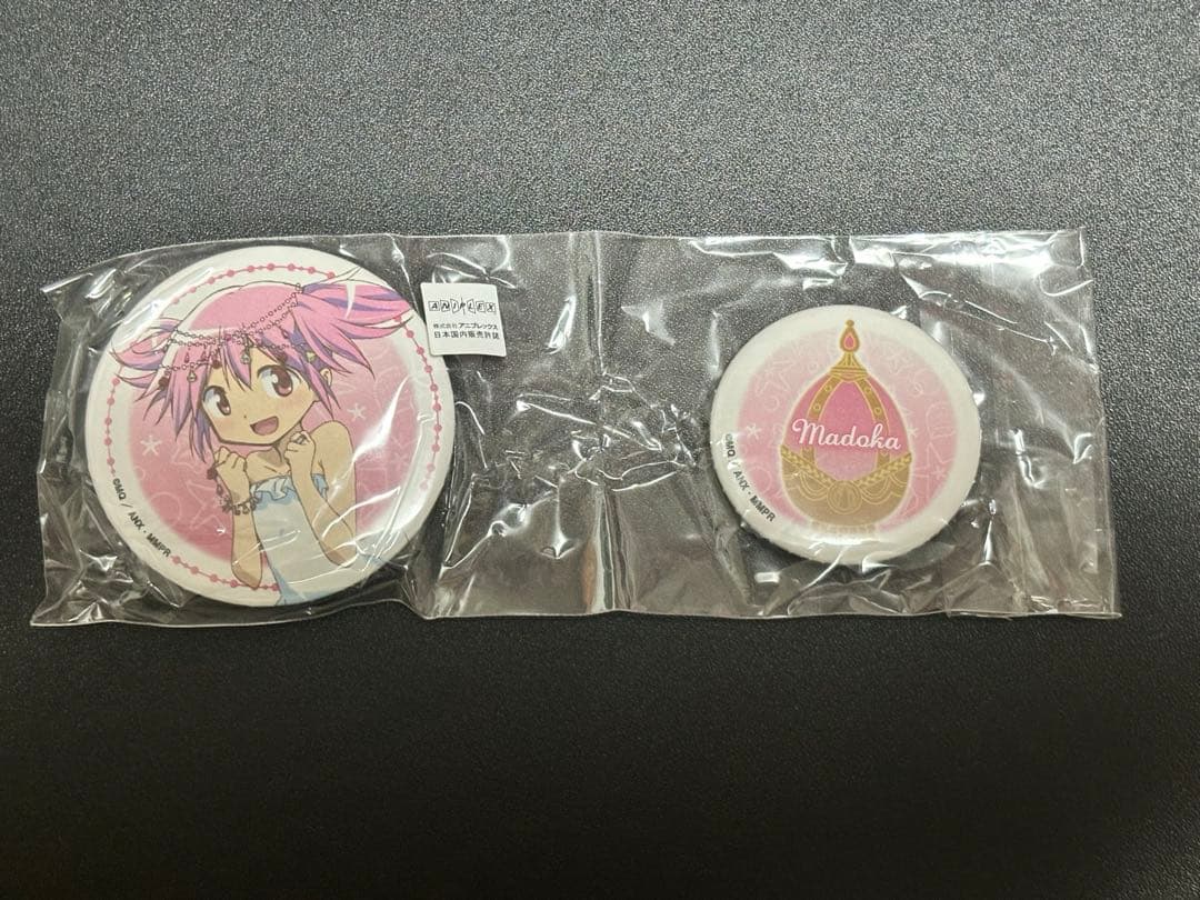 まどか☆マギカ　鹿目まどか　缶バッジ　C90 ローソン　前自販機