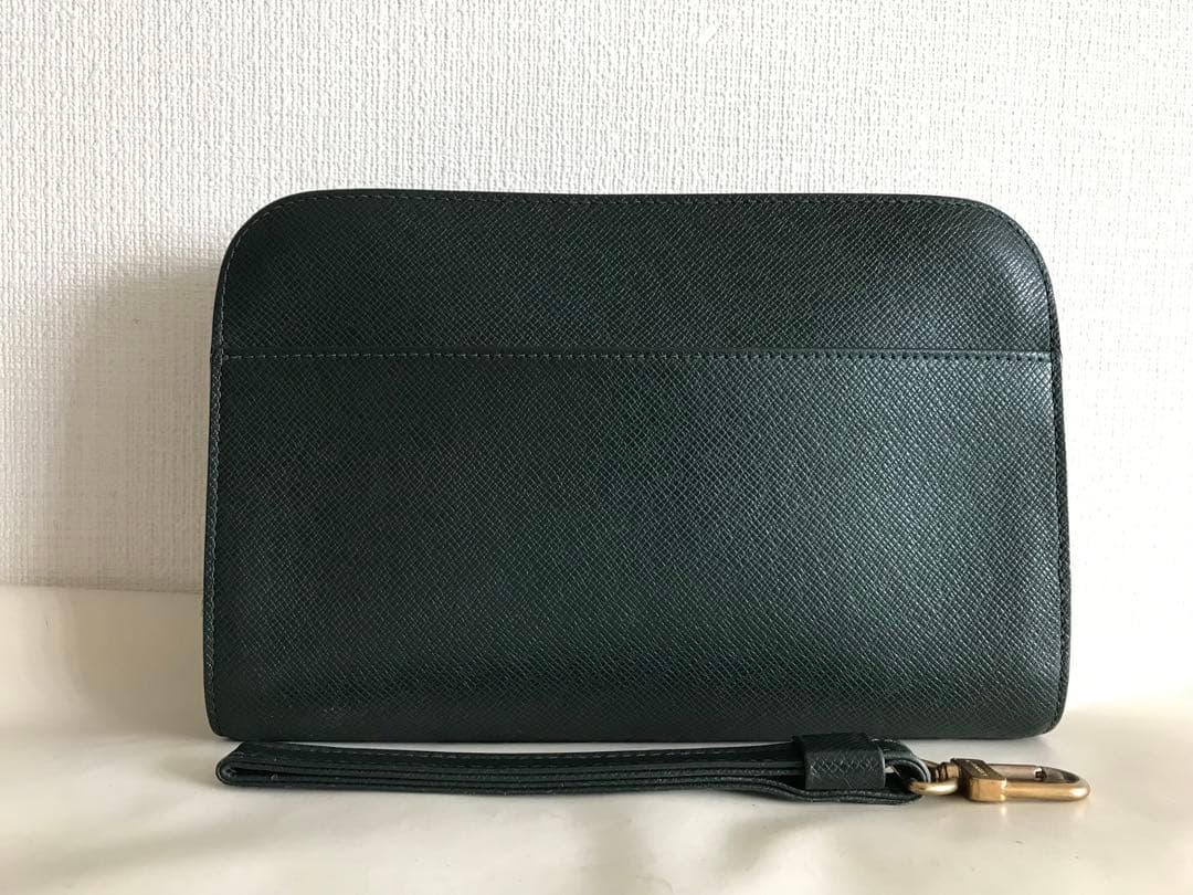 ルイヴィトン タイガ セカンドバッグ