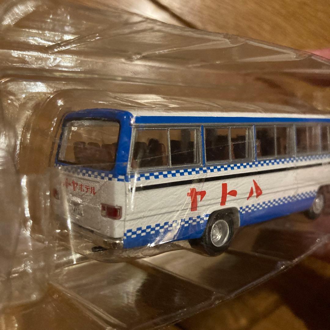 トミカリミテッド ヴィンテージネオ　ニッサン　シビリアン　ハトヤホテル