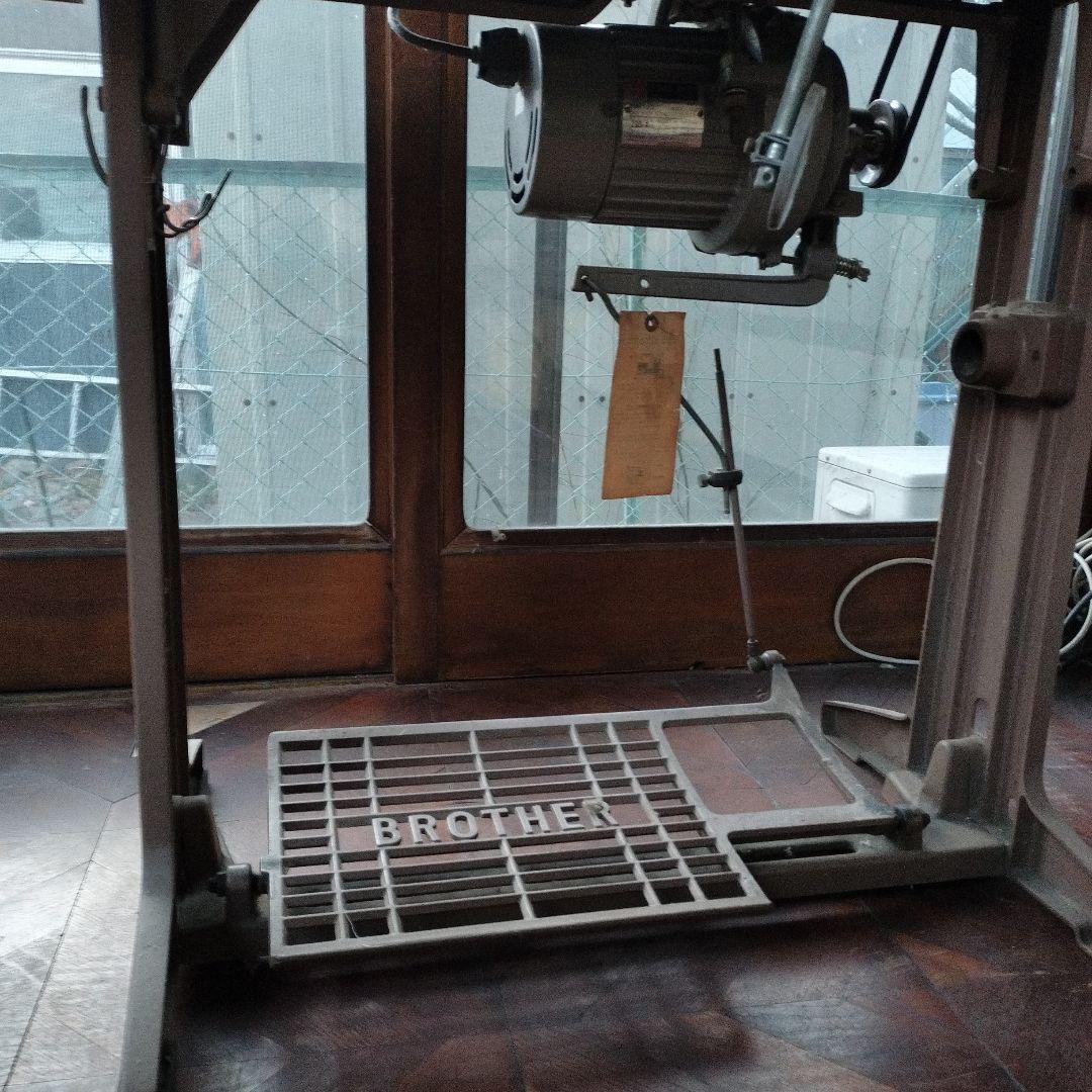 brother ブラザー ミシン　台付　モーター　針上下作動確認済み