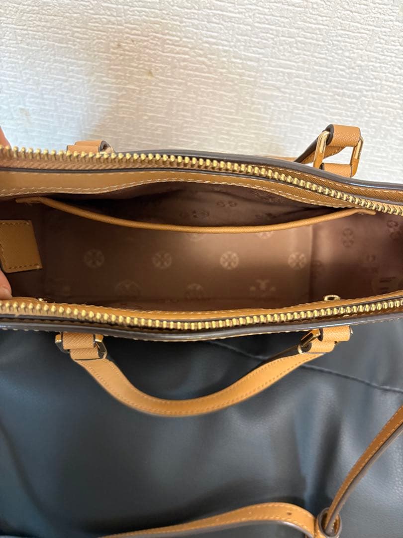 トリバーチ　ショルダーバッグ　2wey