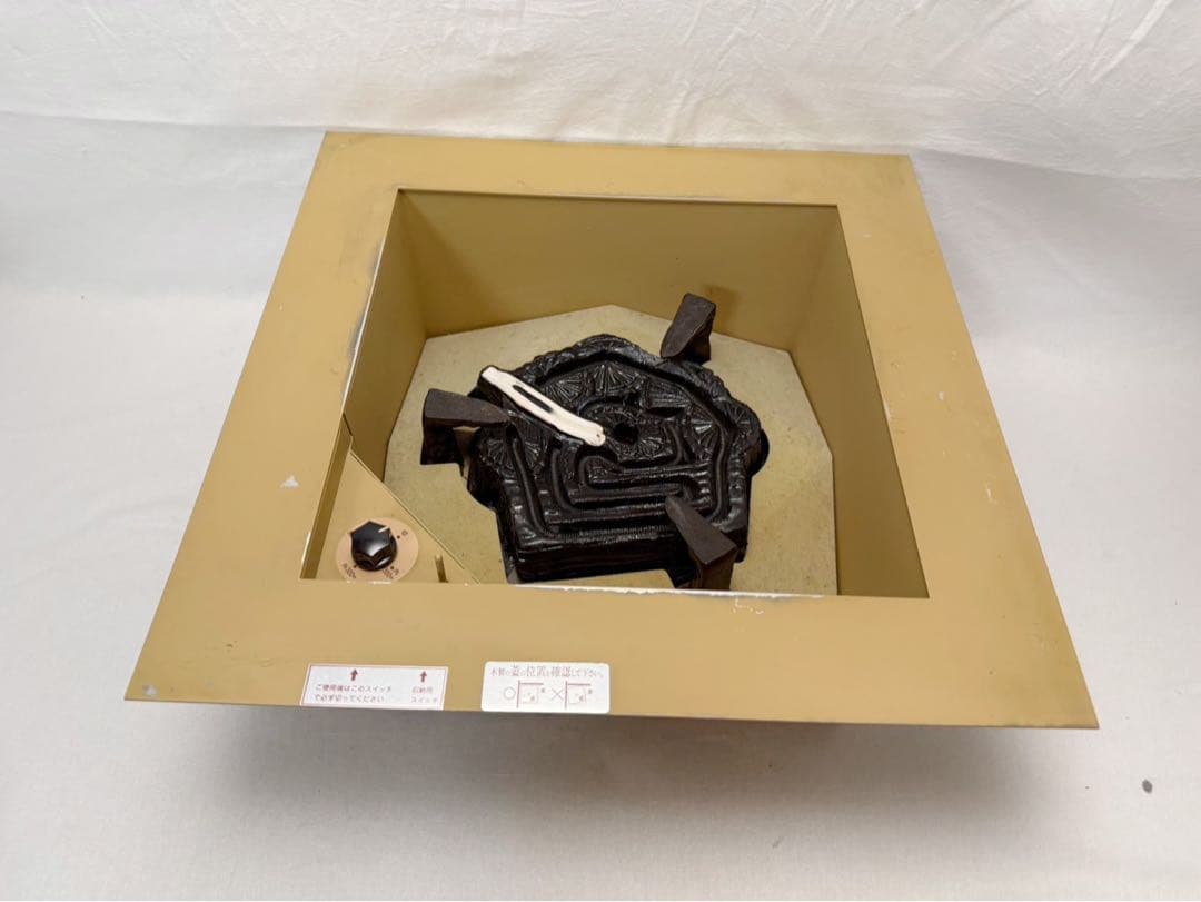 美品 茶道具 野々田電熱式 炉壇 柿合黒塗炉縁 釜 3点セット100V 600w