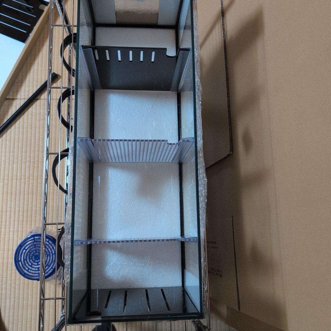 新品ベタマンション　600×200×200 オプションガラス蓋 仕切り板付属