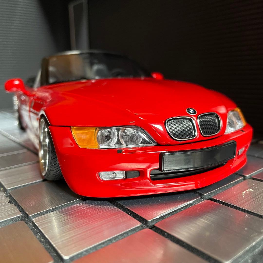 UTモデル 1/18 BMW Z3 ロードスター（カスタム仕様)