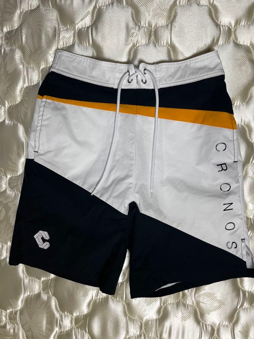 クロノス　サーフパンツ　Sサイズ