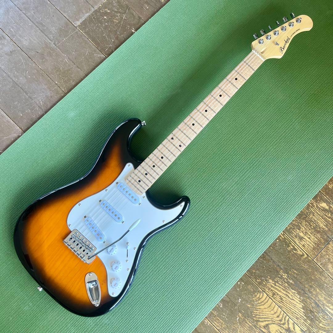 【美品】Bacchus ストラト エレキギター