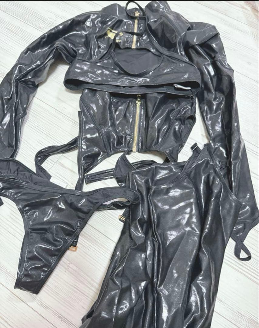 pharfaite パルフェット スポーティーボンテージ・ボディスーツ