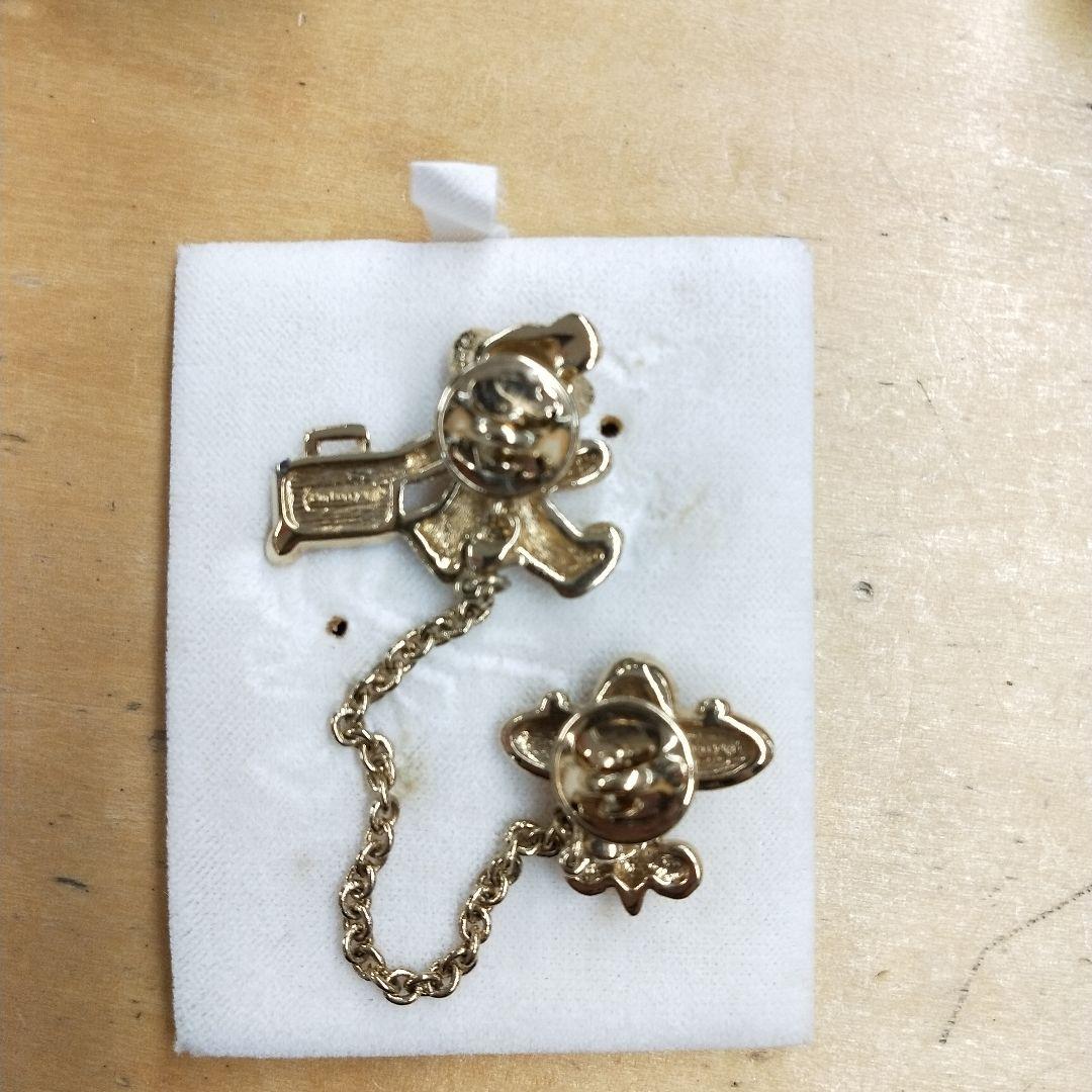 Burberrys x JAL　ブローチ　バーバリー バッヂ