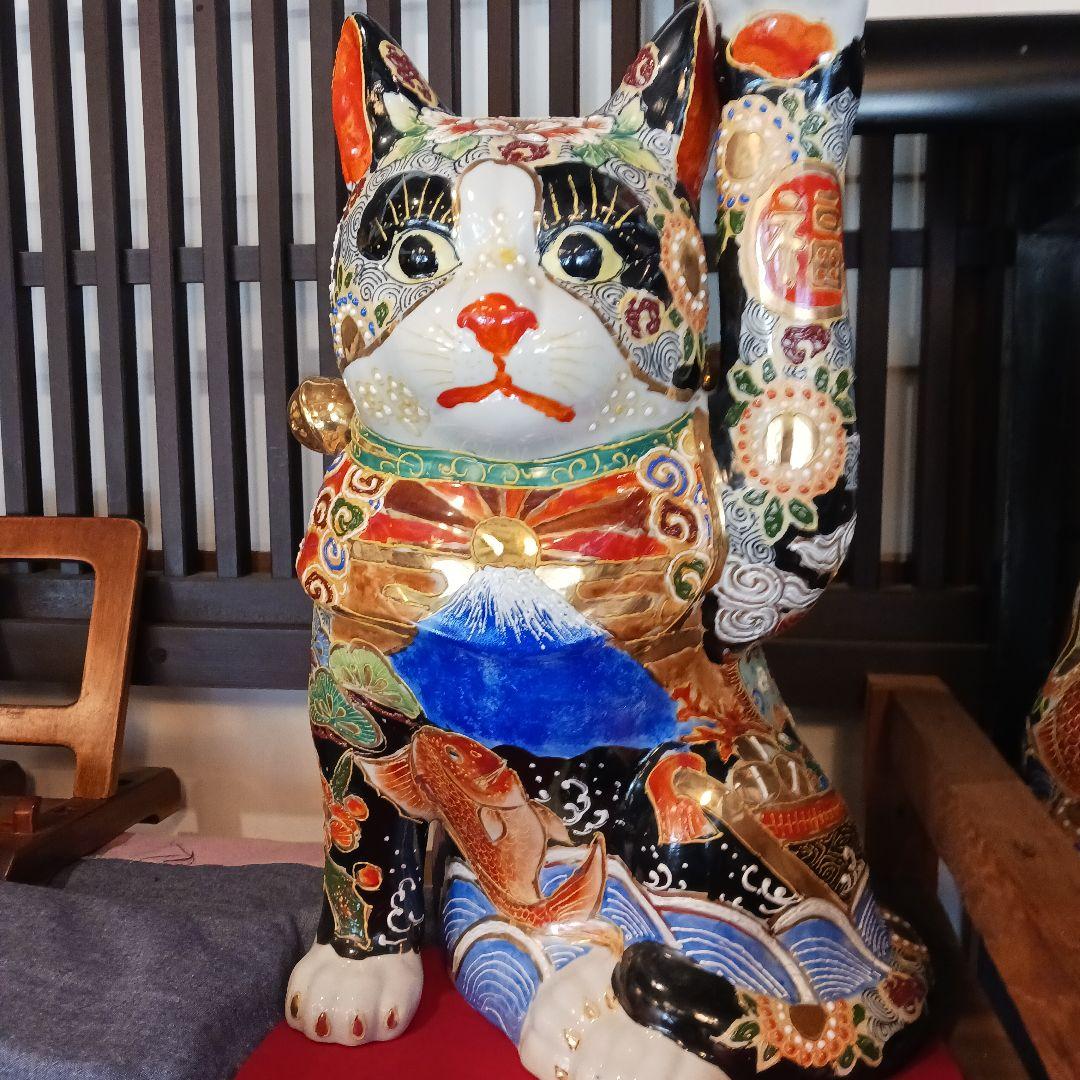 九谷焼盛絵招き猫　高さ４５cm
