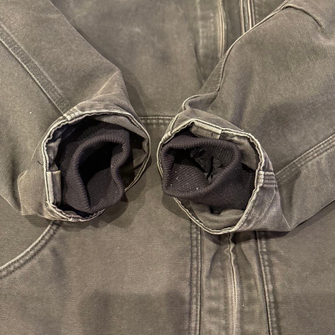 Carhartt 黒 ジップアップジャケット