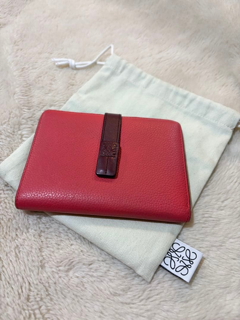 よ　ロエベ財布