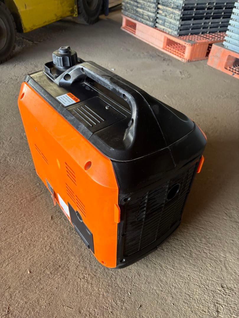 インバーター発電機　220V 50HZ 3500W 農業ドローンなどに