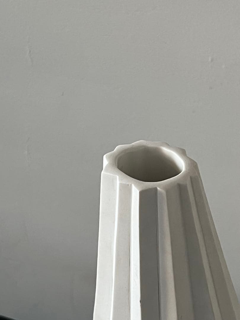 高橋奈己 『 白磁花入 』H.330 x W.170mm／花器オブジェ人気陶芸家