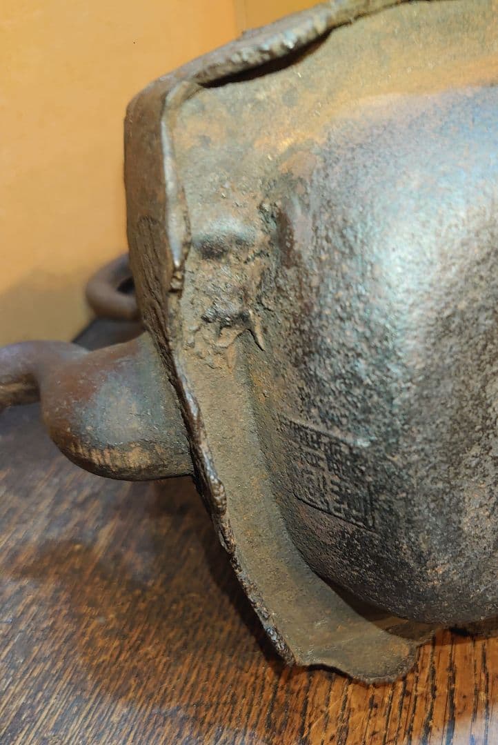 【京鉄瓶】『四方桐紋持ち手象嵌鉄瓶／龍雲堂造』箱付 横最大17cm 高さ21.5