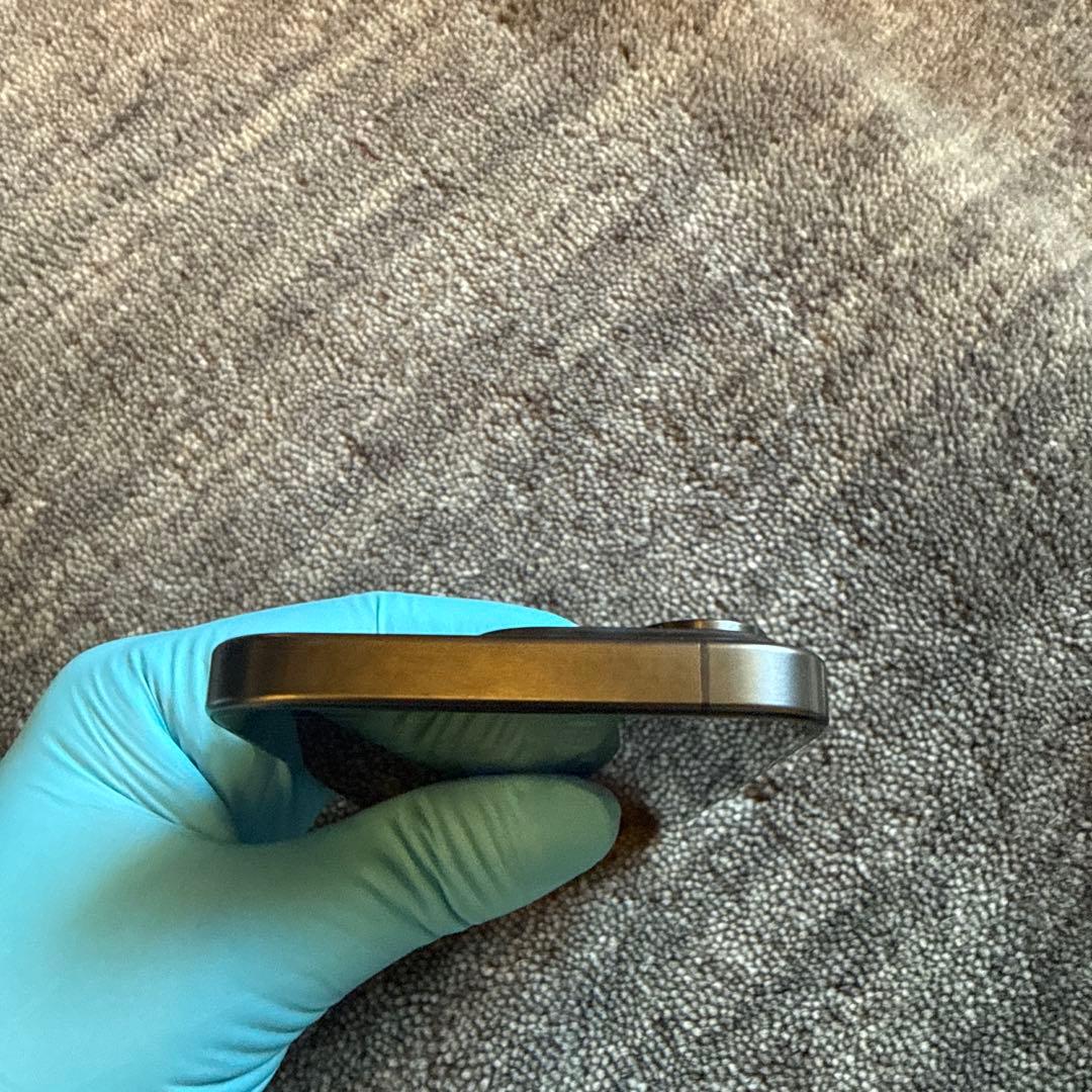 専用【米国版】Apple iPhone 15 Pro スペースブラック 本体