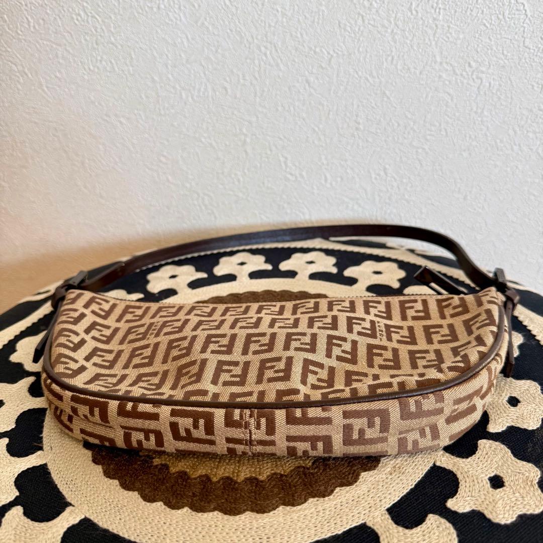 Fendi FFロゴショルダーバッグ ブラウン