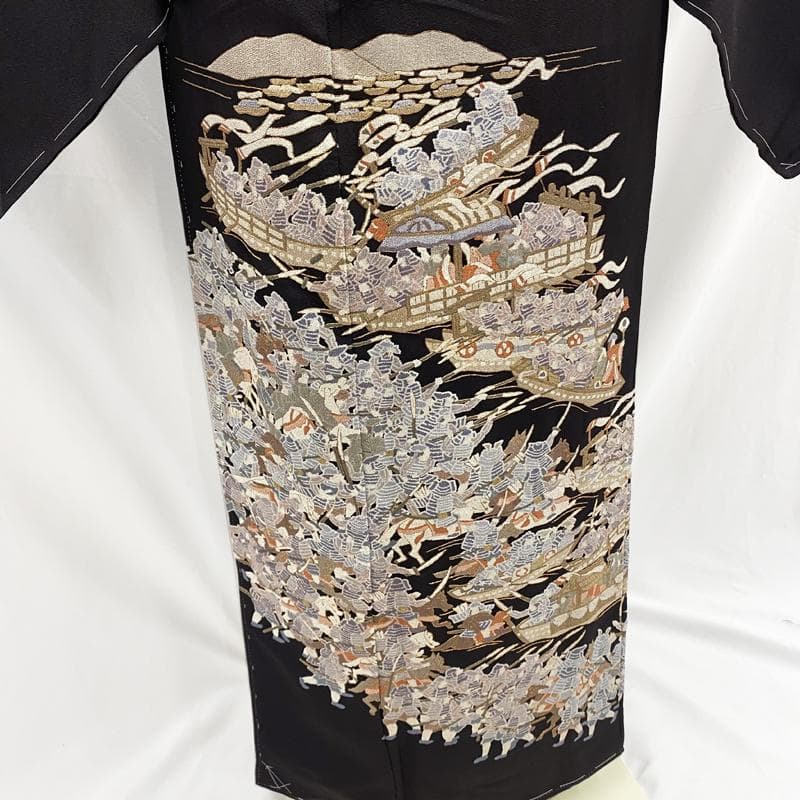 508mo43●豪華 総刺繍 相良刺繍 黒留袖 船 合戦 扇的 平家物語 希少柄