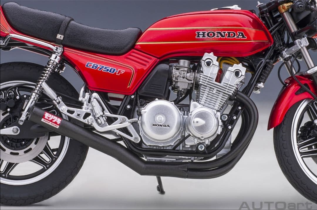 オートアート 1/12 ホンダ CB750F バリバリ伝説 巨摩 郡 グンヘル付