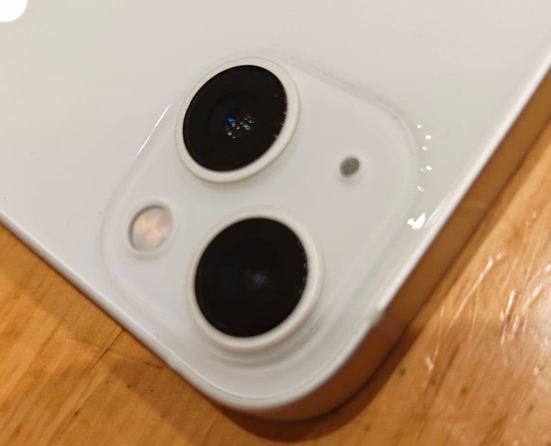 美品　Apple iPhone 13 ホワイト 本体