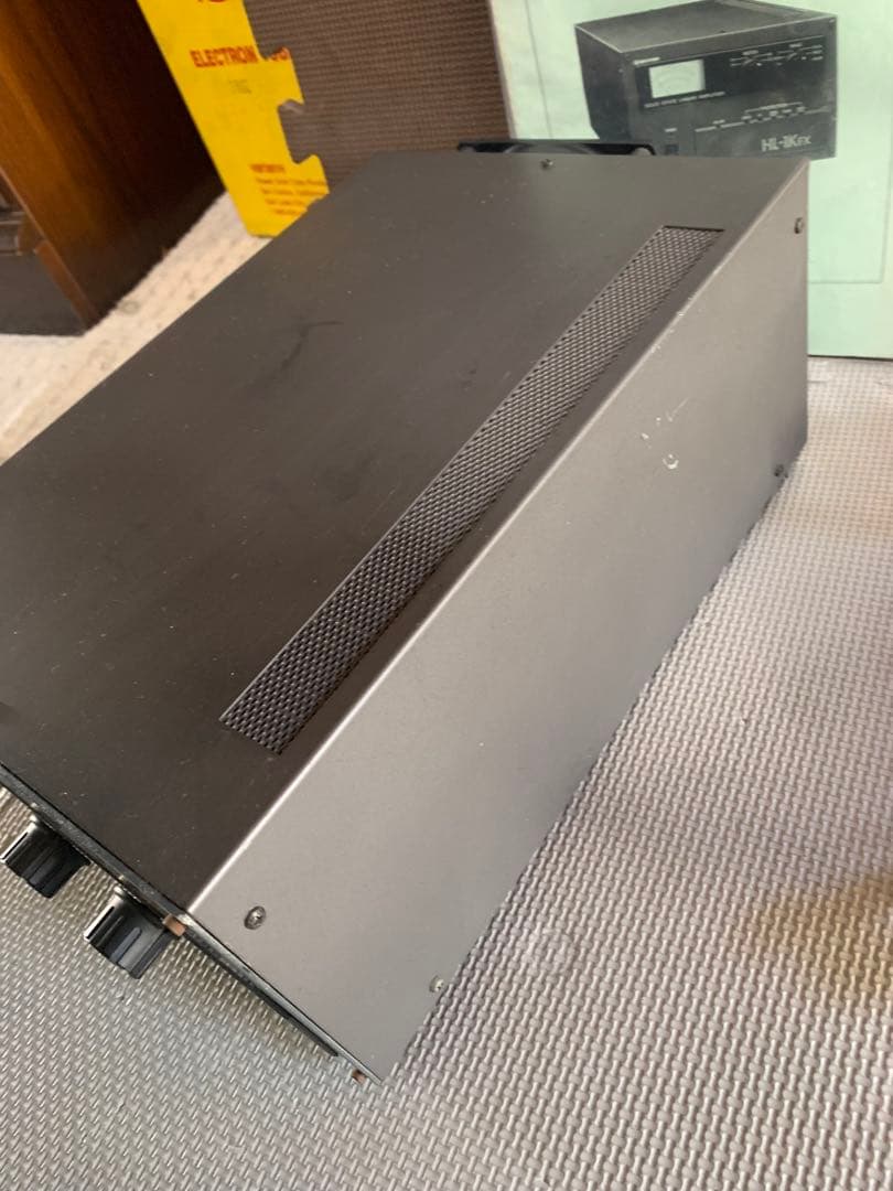【動作未確認】東京ハイパワーのHL-1KFXソリッドステートHFリニアアンプ