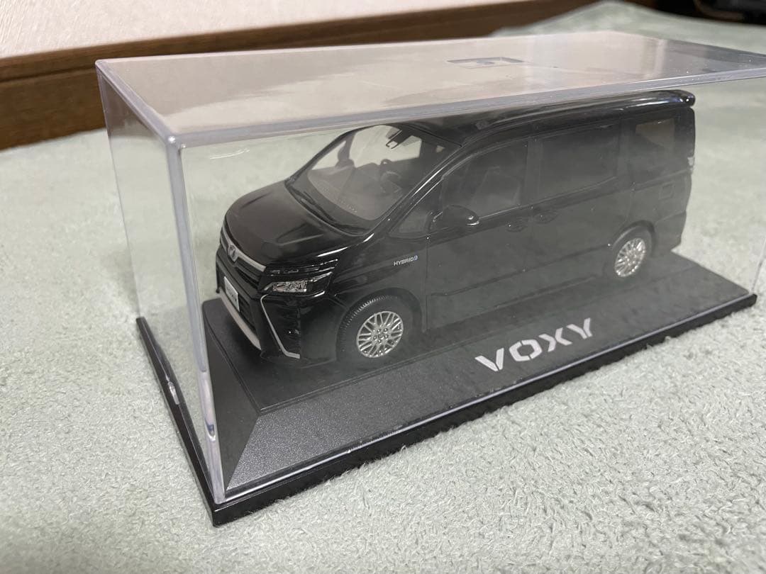希少！トヨタヴォクシー 80後期VOXY サンプルミニカー 黒202