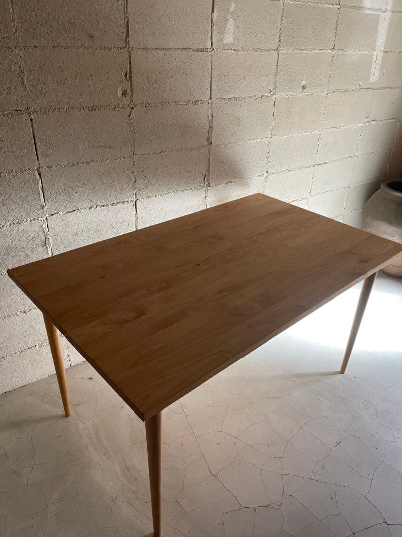 美品　MOMO NATURAL モモナチュラル　ダイニングテーブル　アルダー無垢