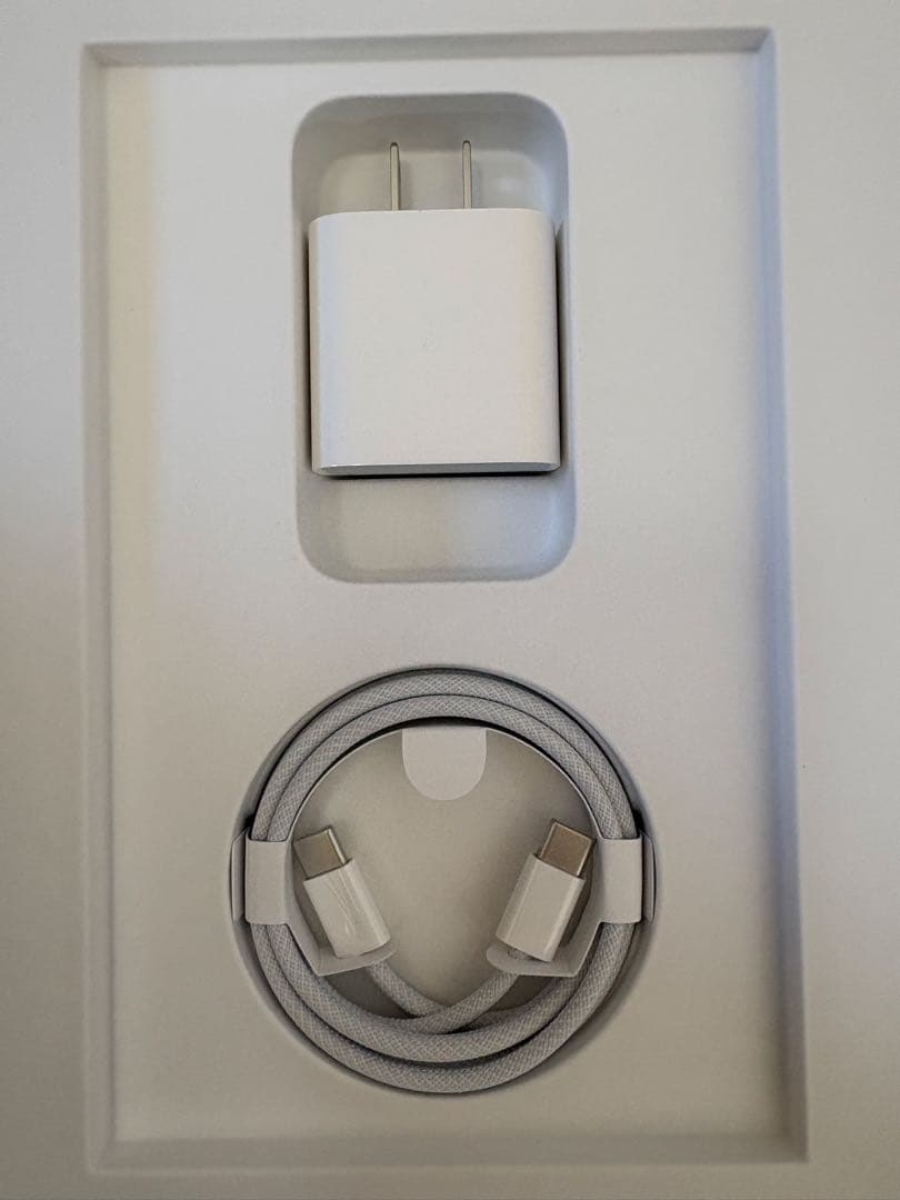 Ipad a16 セルラー 128gb シルバー