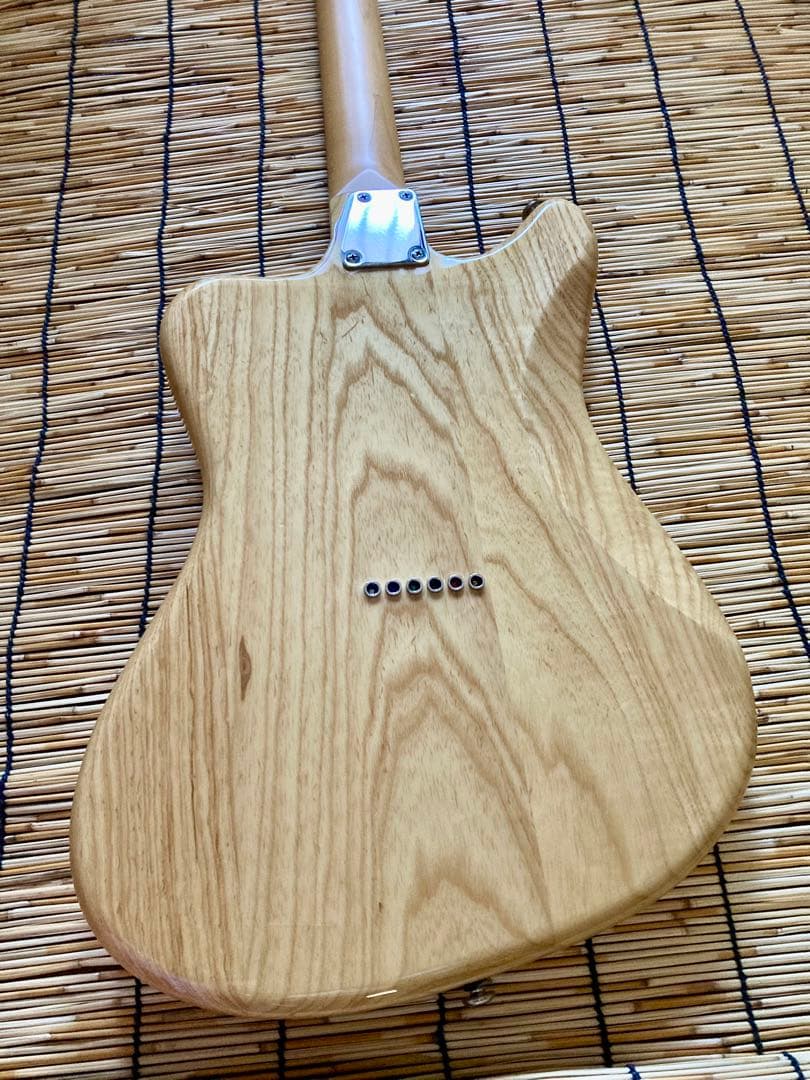 ☆新年値下☆美品珍品☆杢目奇麗Grassroots製ジャズマスターに新機能搭載