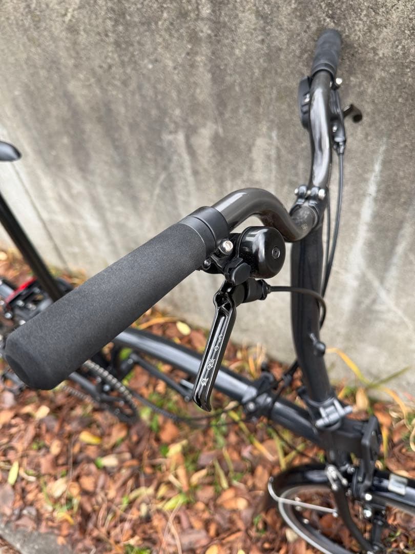 ブロンプトP line 4速ミッドナイトブラック クロモリ➕一部チタンフレーム