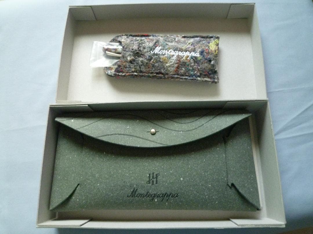 モンテグラッパ　エルモ アンビエンテ カレイド 万年筆