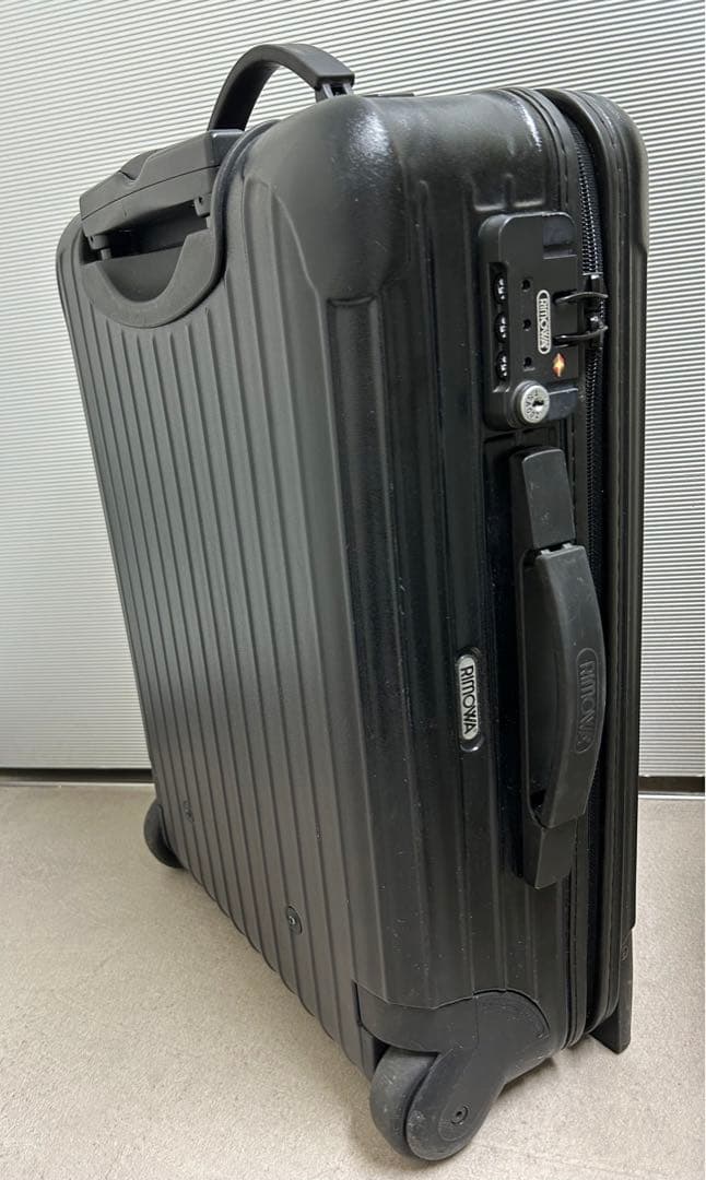 リモワ サルサ 35L 機内持ち込み 2輪 TSAロック マットブラック