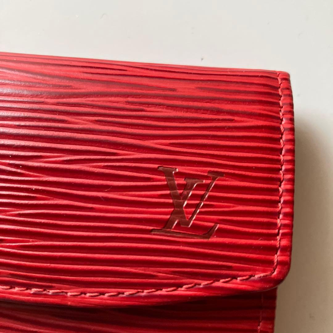 Louis Vuitton エピレザー 二つ折り財布 レッド