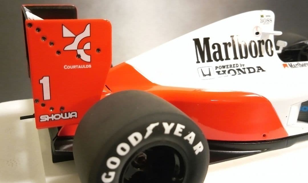 オートアート 1/18 F1 マクラーレン MP4/6 ホンダ A.セナ　専用