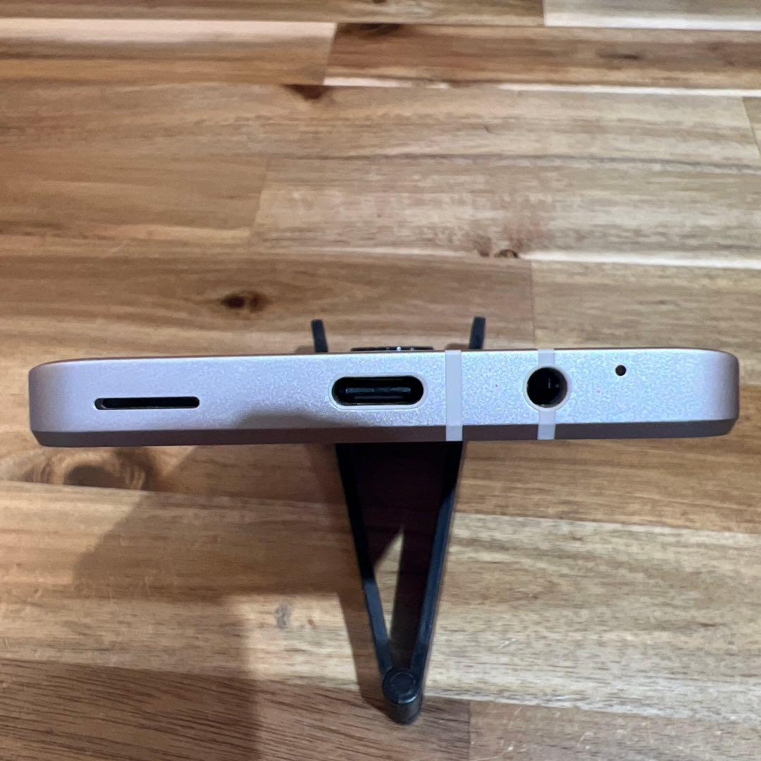 C826 au SIMフリー AQUOS sense8 SHG11