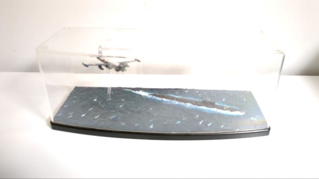 1/700 ソ連海軍潜水艦エコー級＆海上自衛隊P2V7対潜哨戒機 完成品ジオラマ