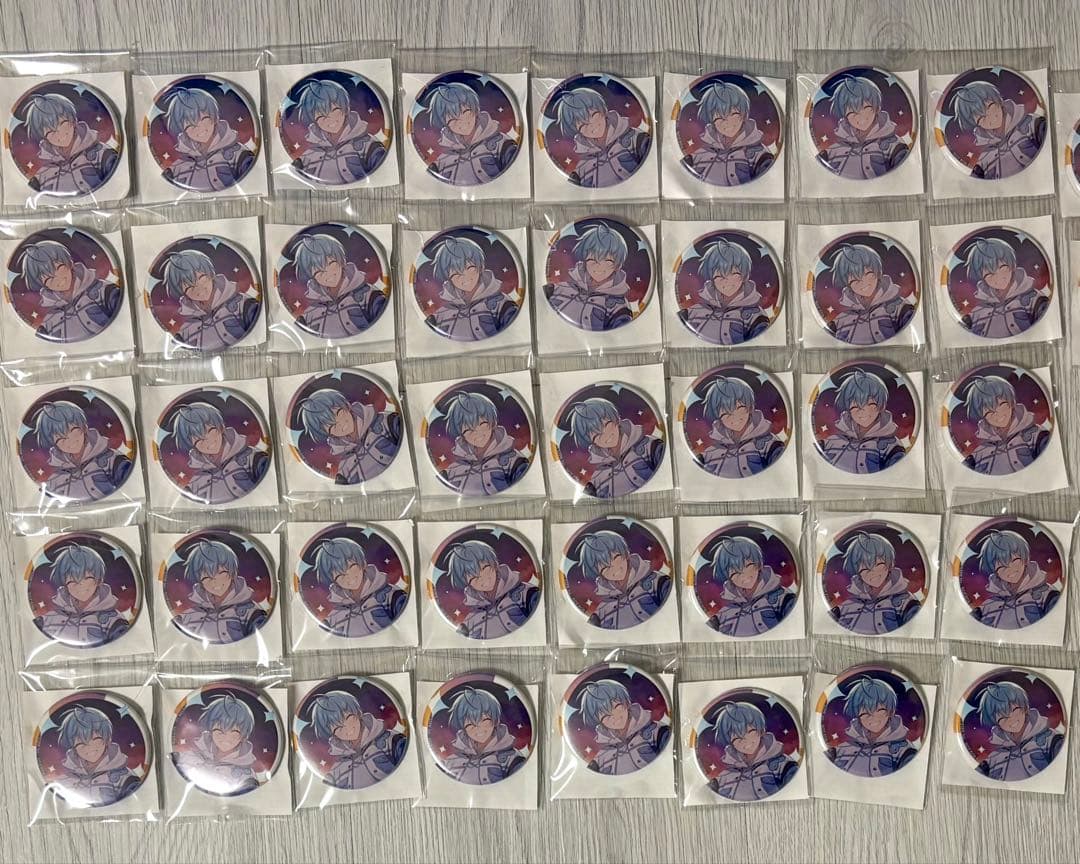 ころんくん アルバム 特典 缶バッジ 40個