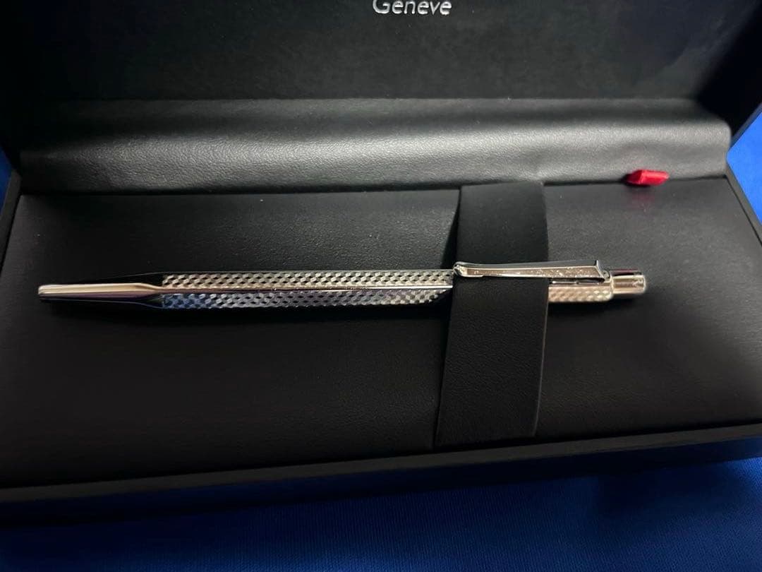 CARAN D'ACHE ボールペン 油性　エクリドールキューブリック正規輸入品