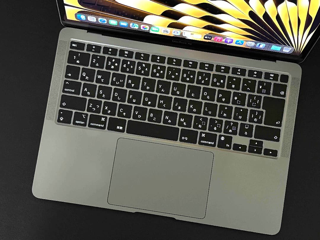 【美品】MacBook Air（M1,2020）13.3㌅ 16GB CTO