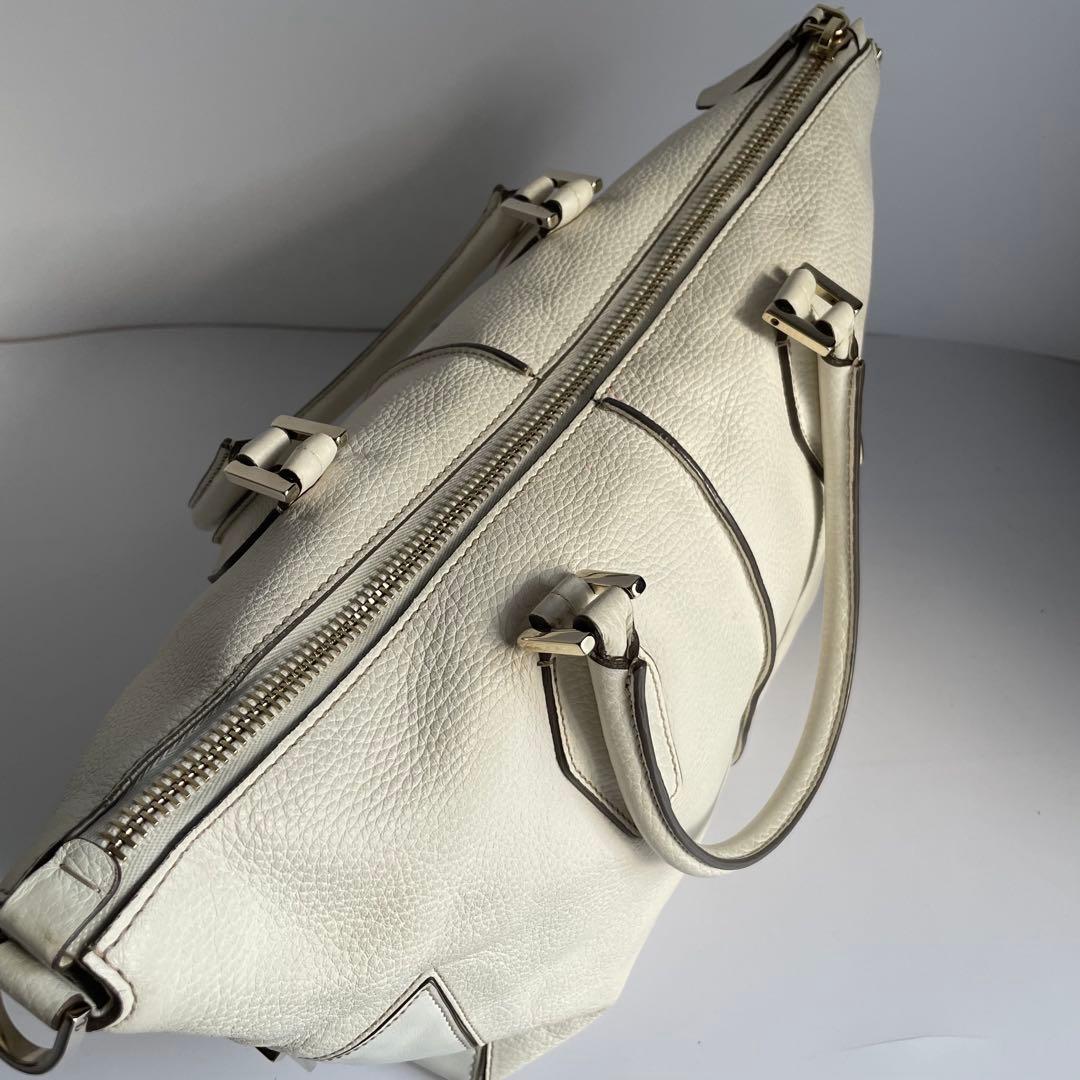 ✨未使用級✨　TOD’s dキューブ　バッグ　ショルダー　　レザー